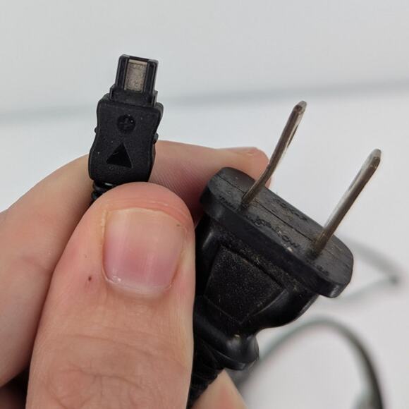 OEM Sony AC Adapter Charger DCR-SX44 E DCR-SX45 E DCR-SX50 E DCR-SX53 E AC-L200 - Picture 3 of 4